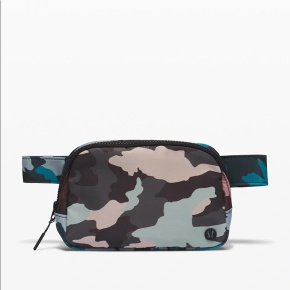 Lululemon Multicolor Camo Everywhere Belt Bag NWOT Bags
